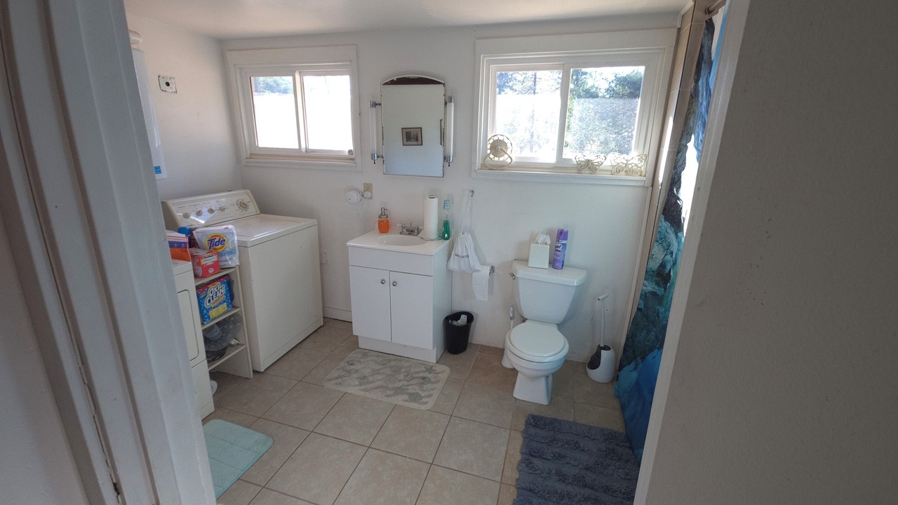 Photo of Bathroom in Midpines