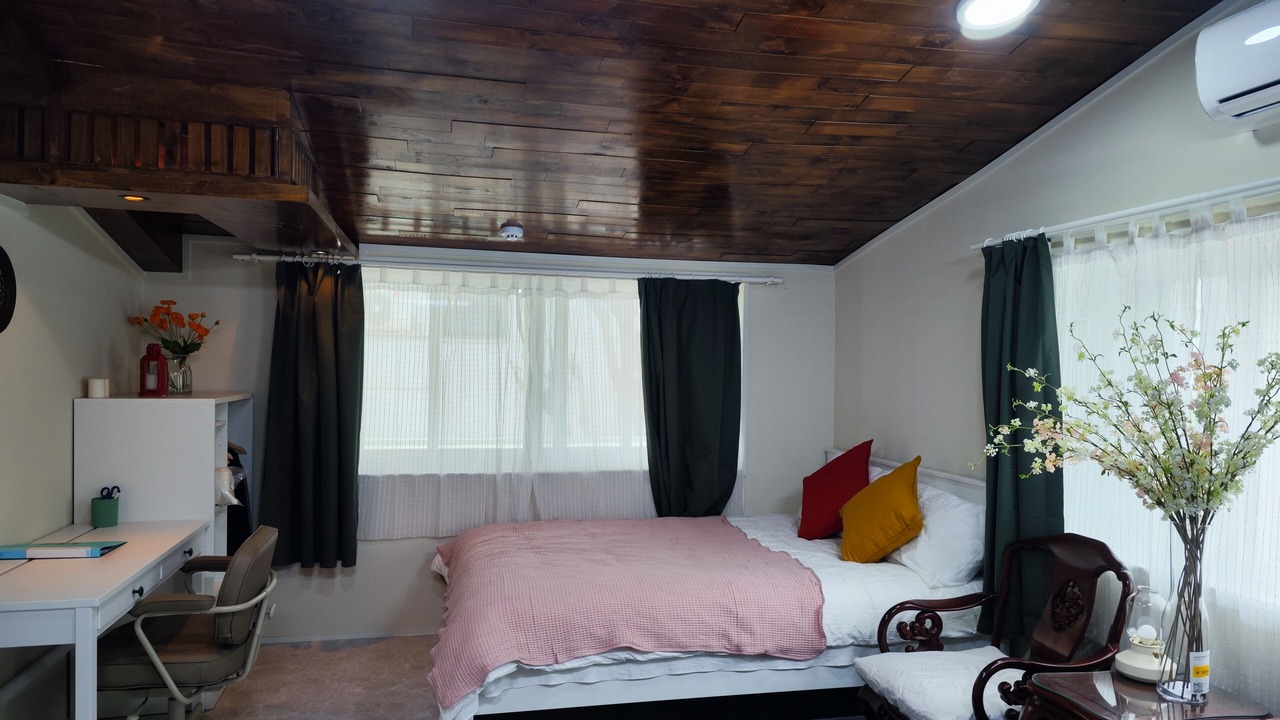 Photo of Bedroom in Seogyo-dong