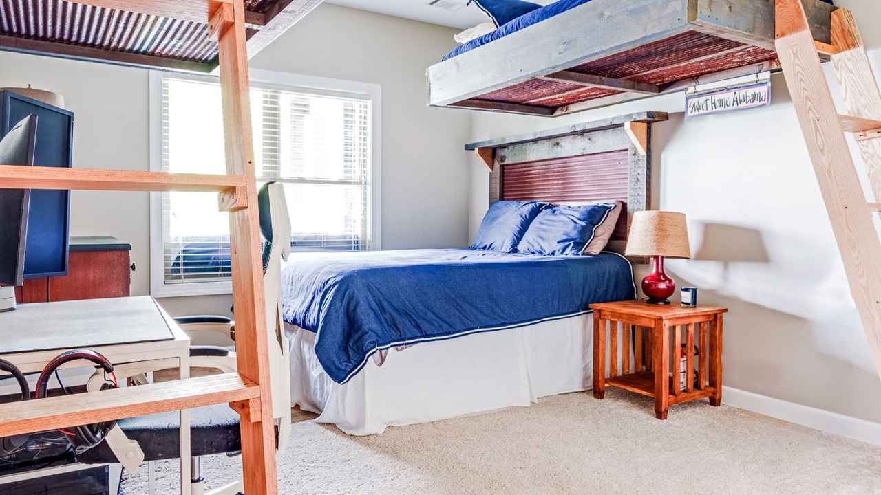Photo of Bedroom in Pleasure Point