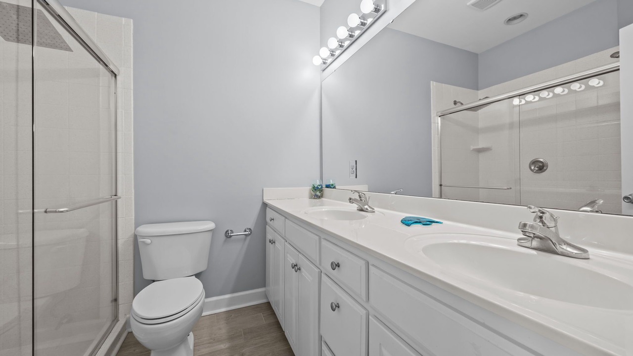 Photo of Bathroom in North Topsail Beach