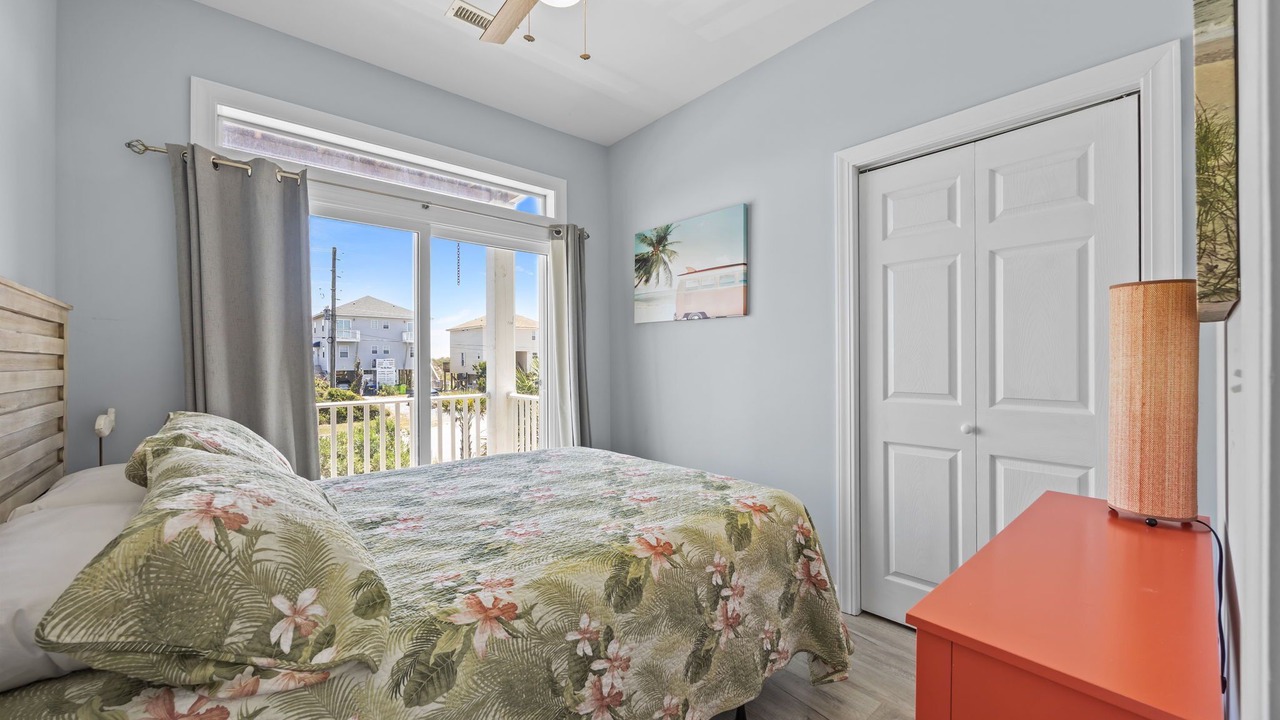 Photo of Bedroom in North Topsail Beach