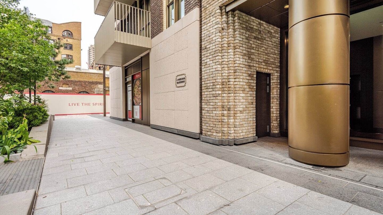 Photo of Outdoor in Wapping