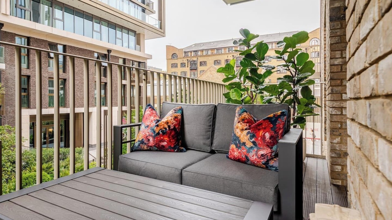 Photo of Outdoor in Wapping