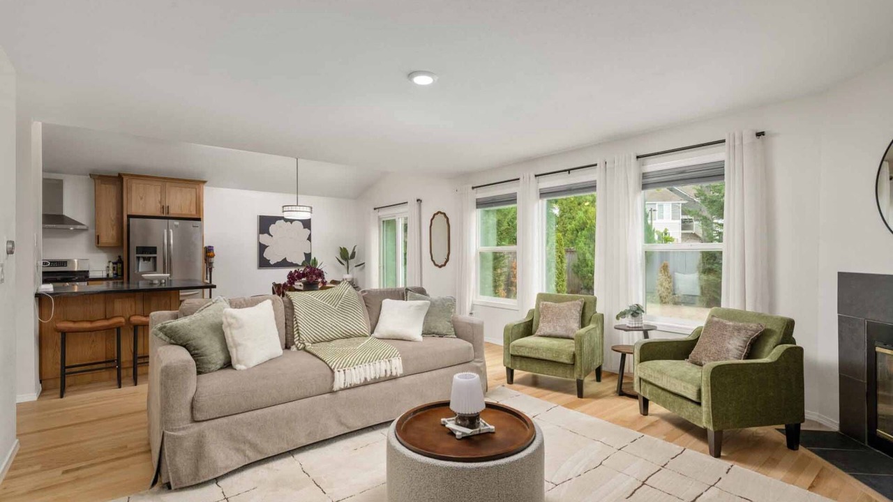 Photo of Livingroom in Oak Creek