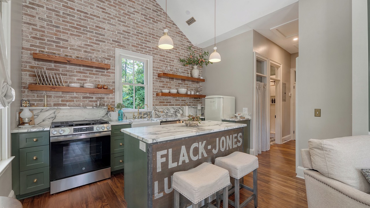 Photo of Kitchen in Summerville Historic District