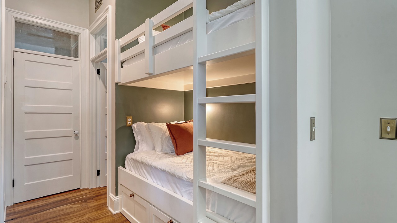 Photo of Bedroom in Summerville Historic District