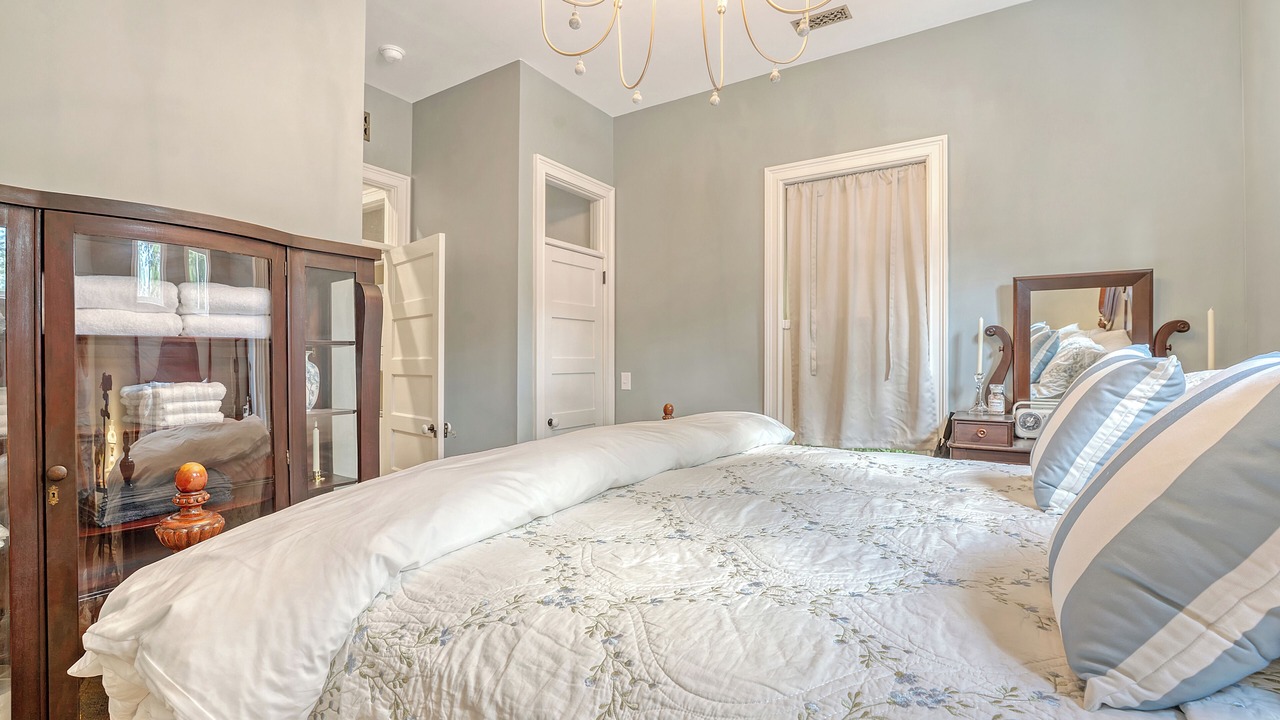 Photo of Bedroom in Summerville Historic District