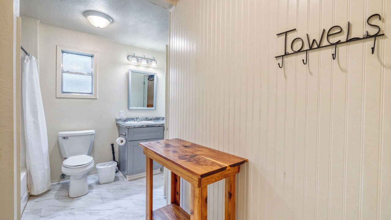 Photo of Bathroom in Concan
