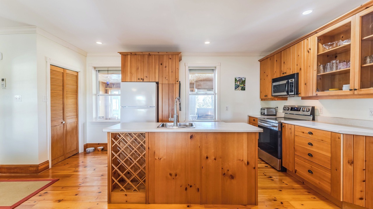 Photo of Kitchen in Brule Point