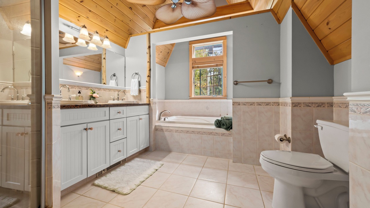 Photo of Bathroom in Owls Head