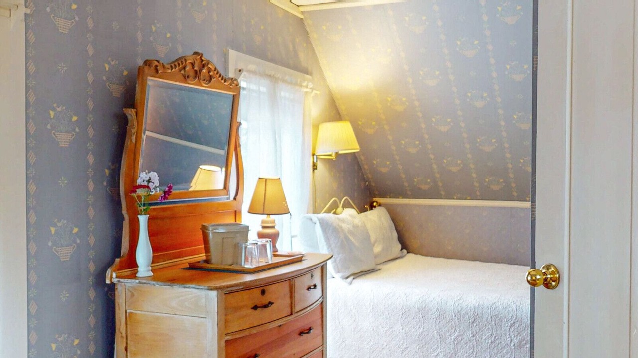 Photo of Bedroom in Hancock Point
