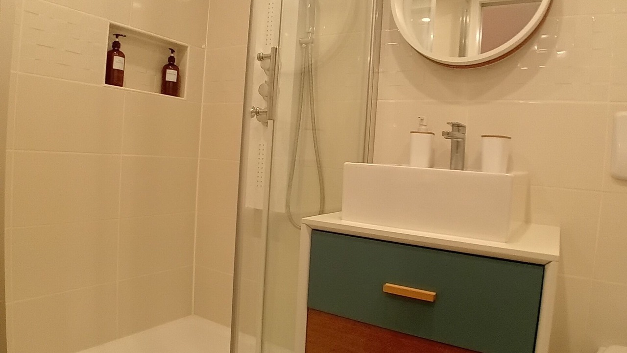 Photo of Bathroom in Sainte-Genevieve-des-Bois