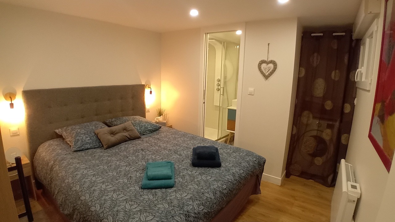 Photo of Bedroom in Sainte-Genevieve-des-Bois