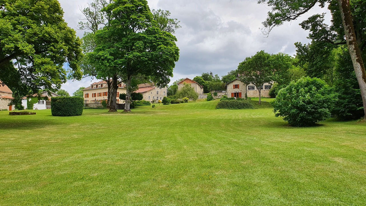 Photo of Outdoor in Saint-Victor-Montvianeix