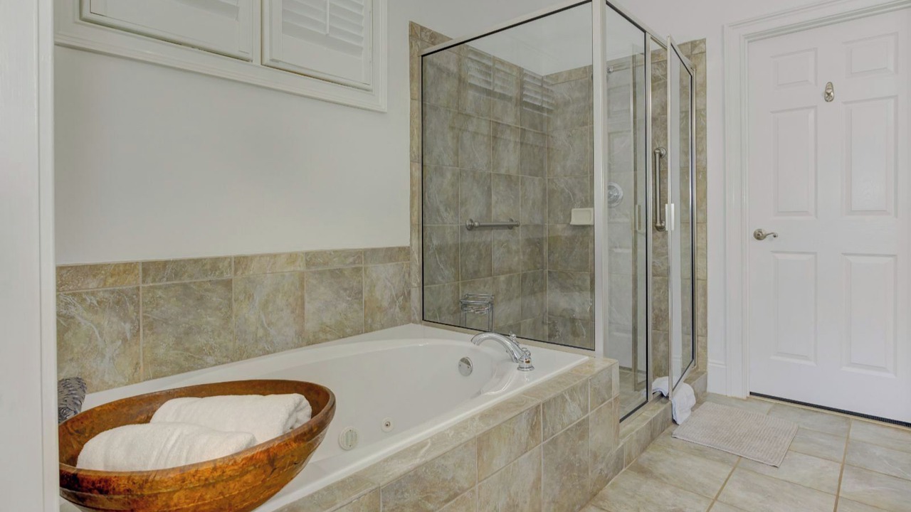 Photo of Bathroom in Big Canoe