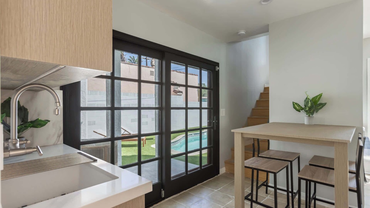Photo of Kitchen in Mid-Wilshire