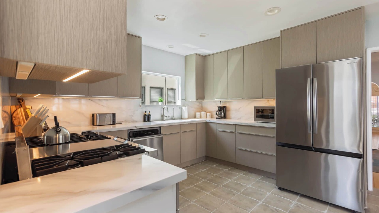 Photo of Kitchen in Mid-Wilshire