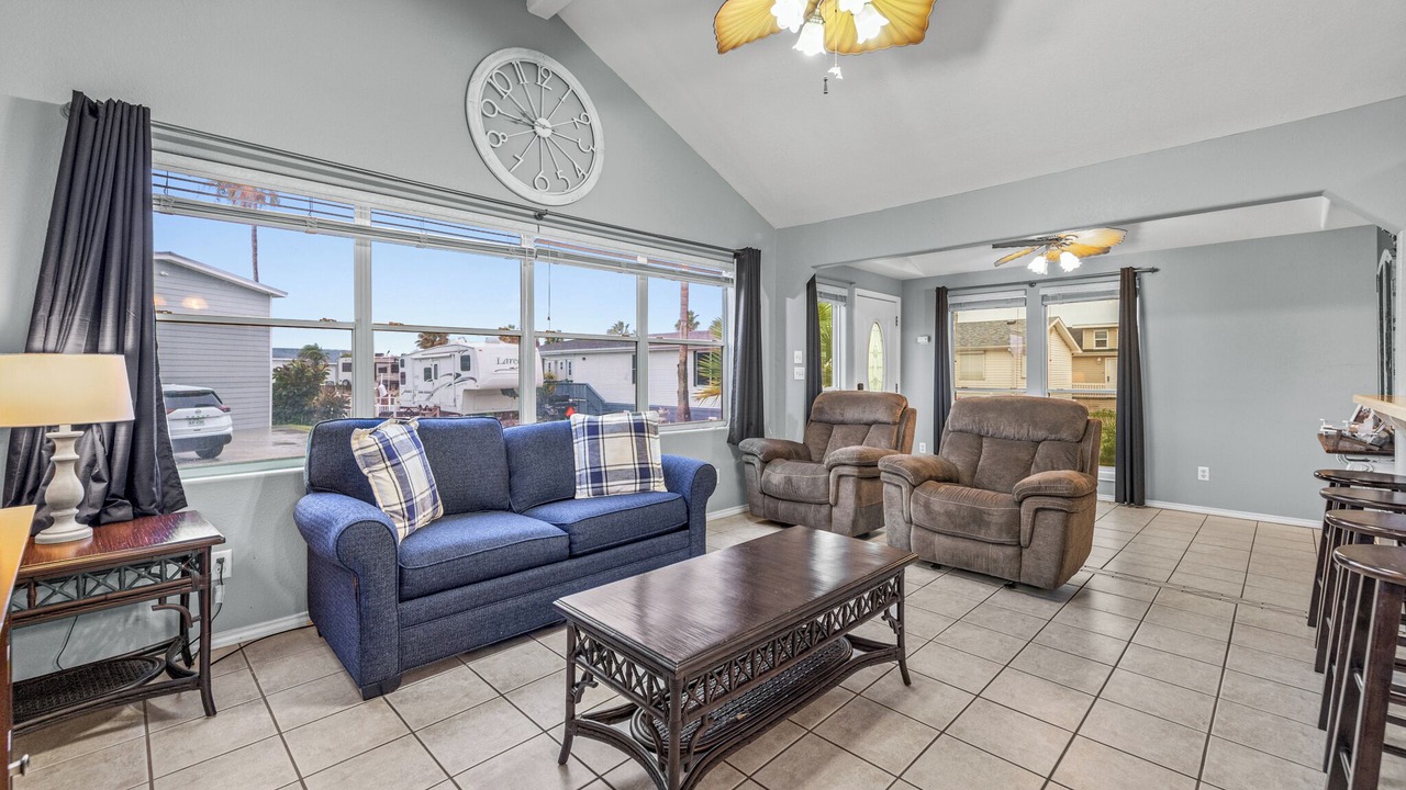 Photo of Livingroom in Port Isabel