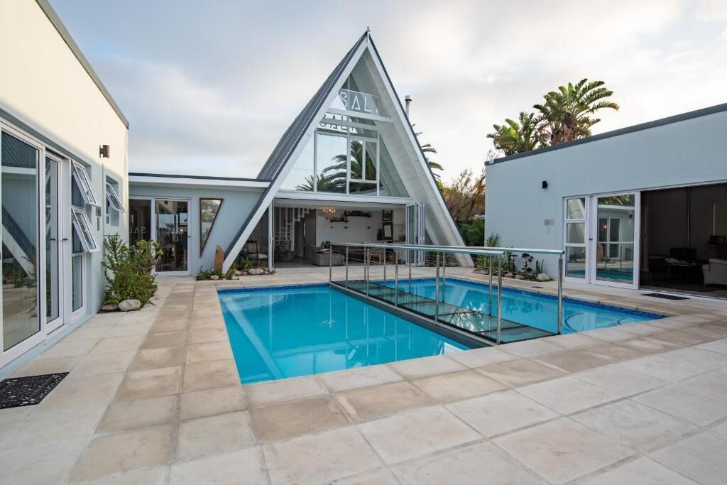 Photo of Outdoor in Bloubergstrand