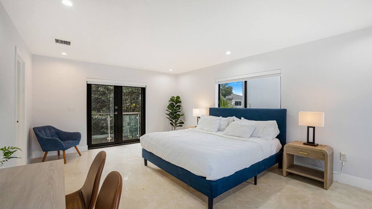 Photo of Bedroom in The Roads