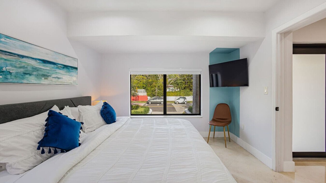 Photo of Bedroom in The Roads