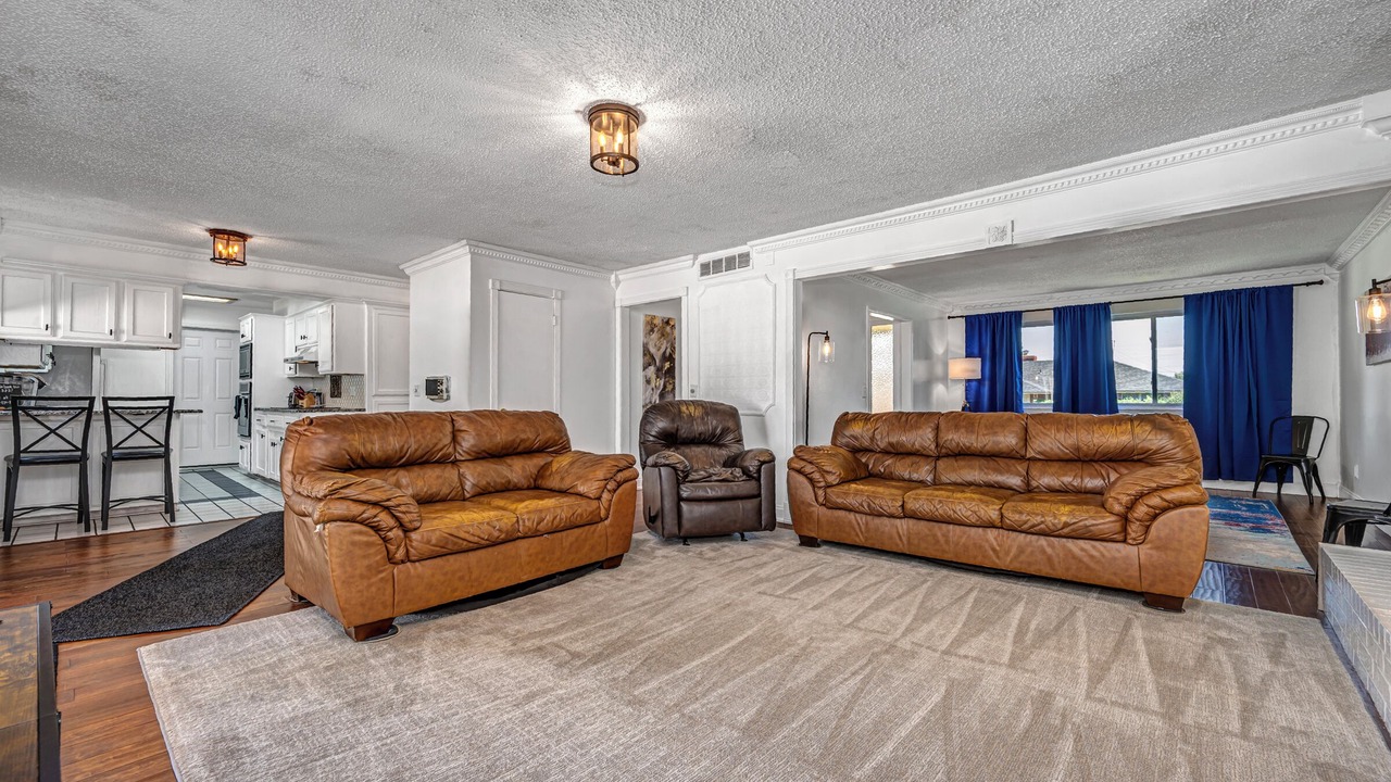 Photo of Livingroom in Midwest City