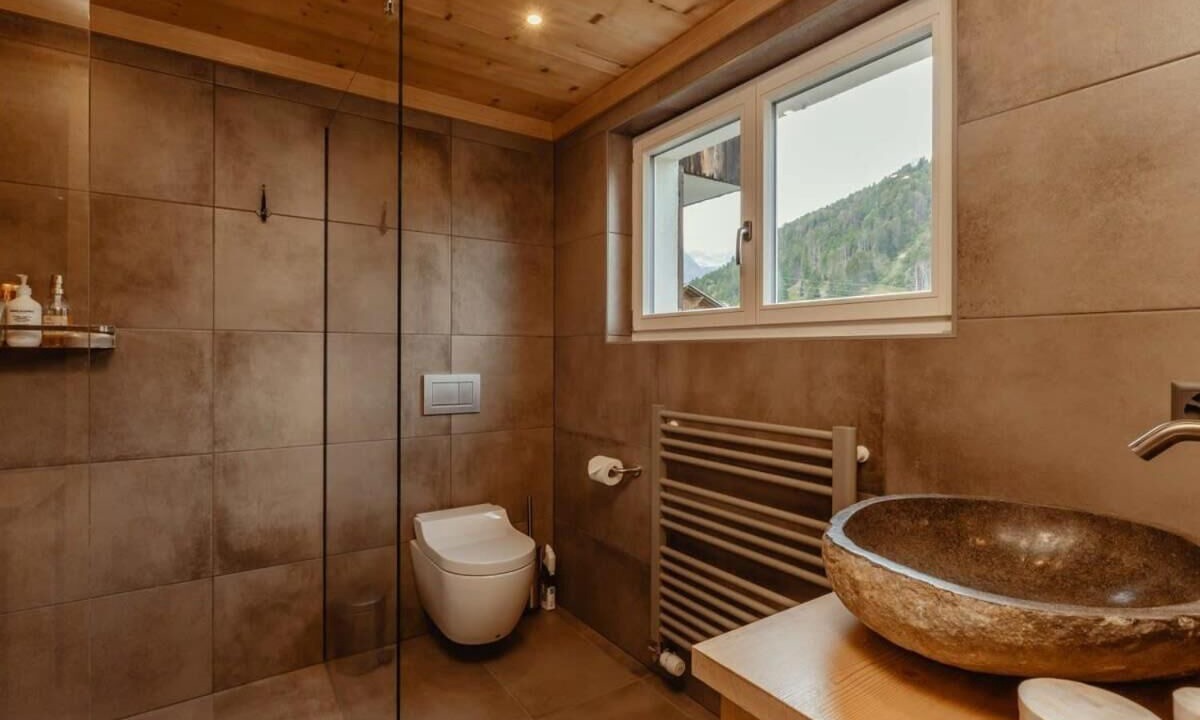 Photo of Bathroom in Zweisimmen Nr Gstaad