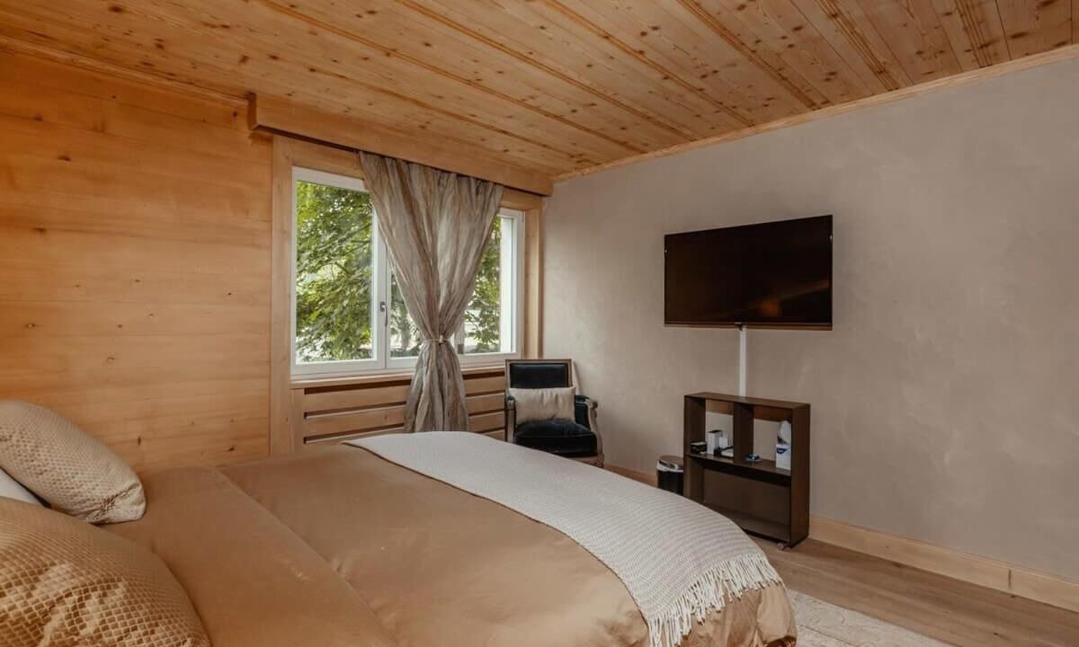 Photo of Bedroom in Zweisimmen Nr Gstaad