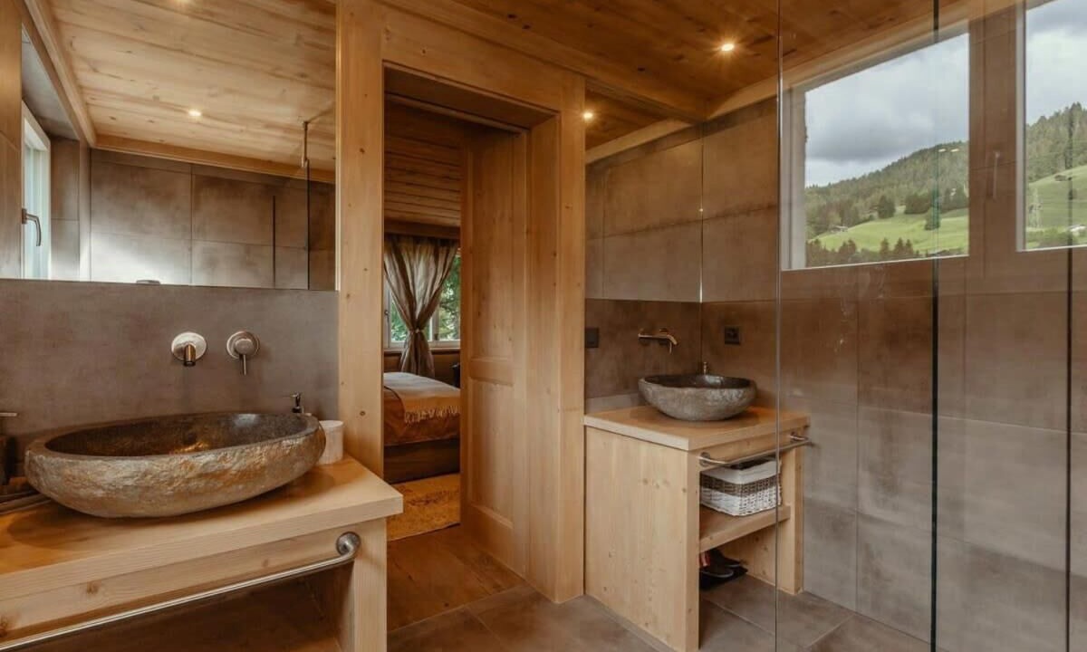 Photo of Bathroom in Zweisimmen Nr Gstaad