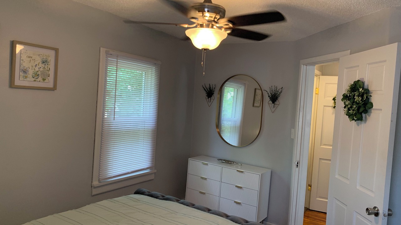 Photo of Bedroom in Mount Vernon