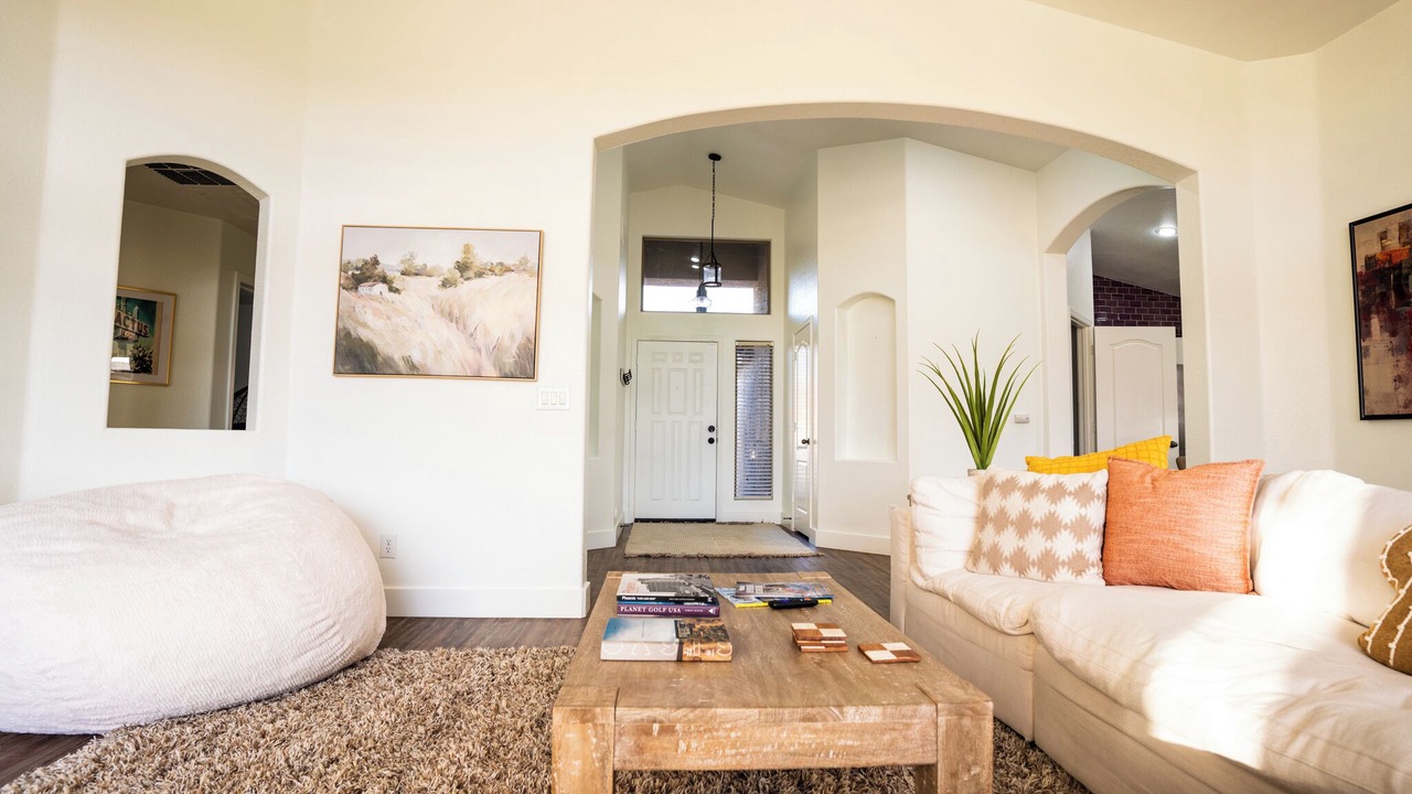 Photo of Livingroom in Maricopa
