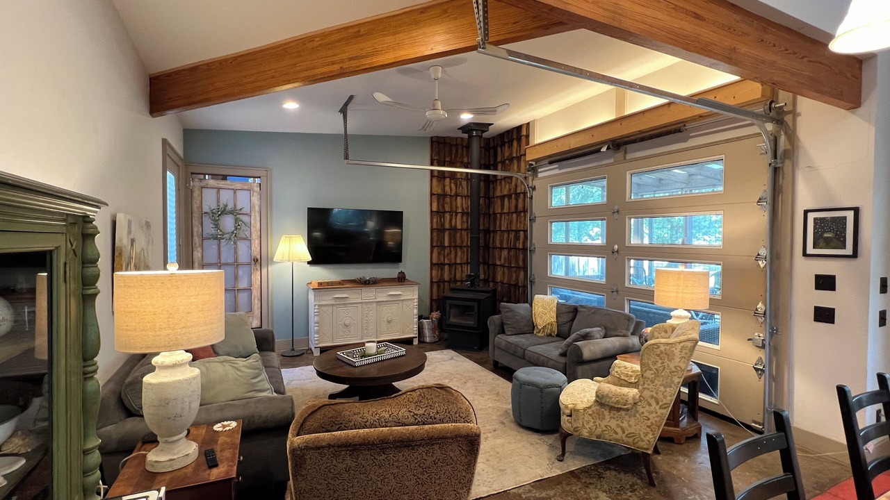 Photo of Livingroom in Northport