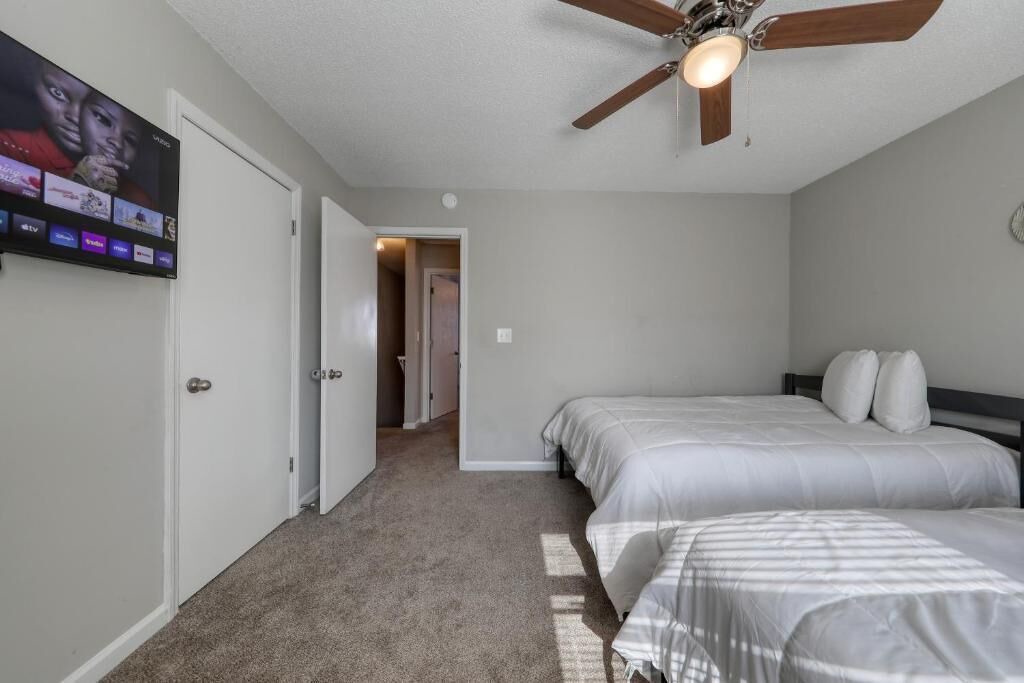 Photo of Bedroom in Crescent Beach