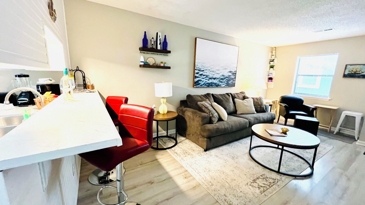 Photo of Livingroom in Crescent Beach