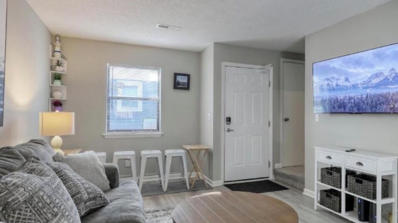Photo of Bedroom in Crescent Beach