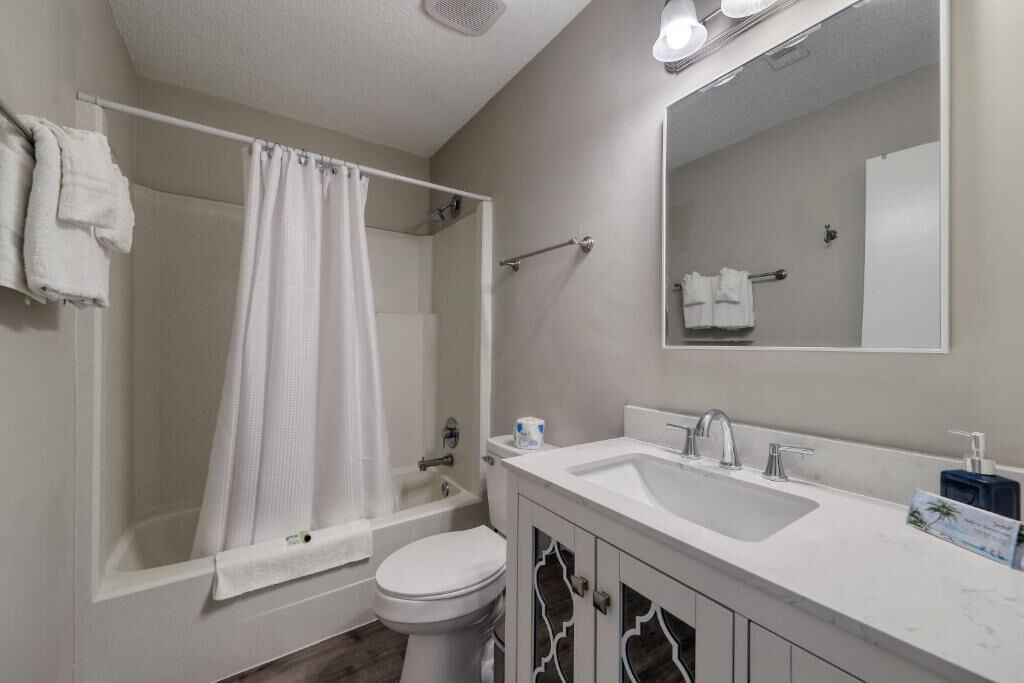 Photo of Bathroom in Crescent Beach