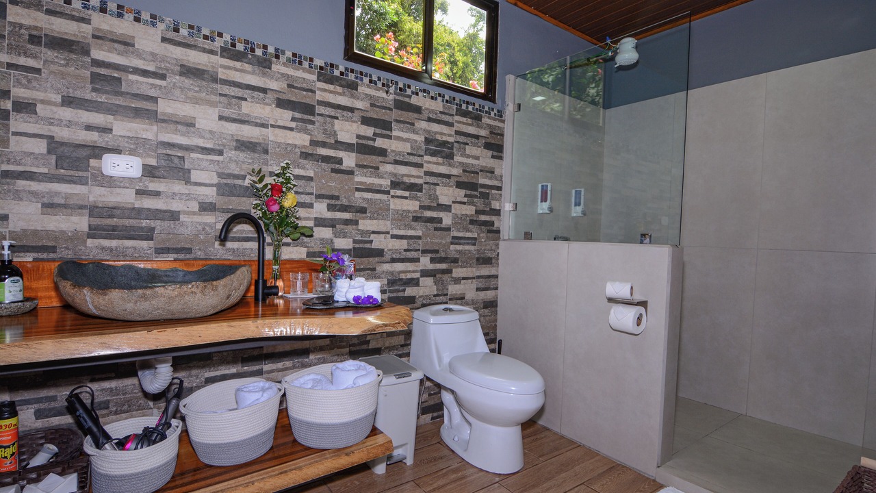 Photo of Bathroom in Monteverde