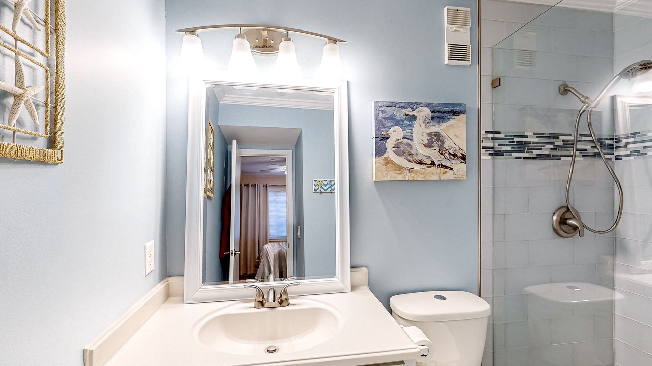 Photo of Bathroom in Folly Field