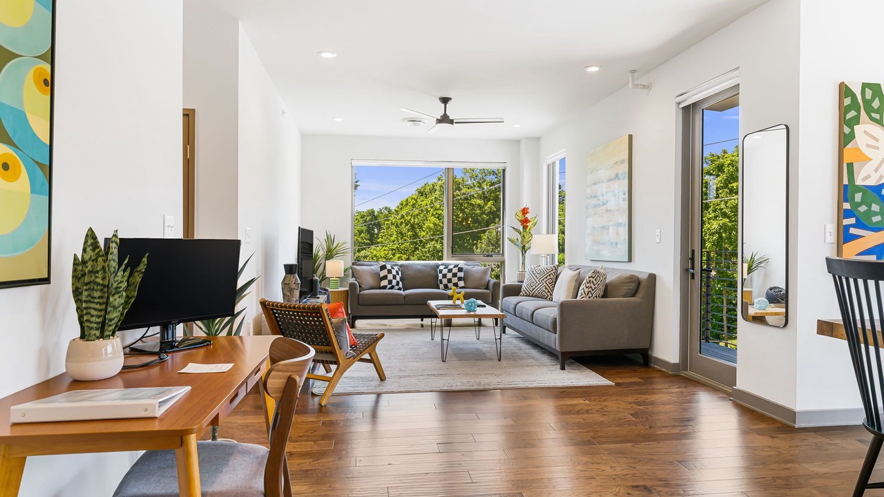 Photo of Livingroom in Historic Montford