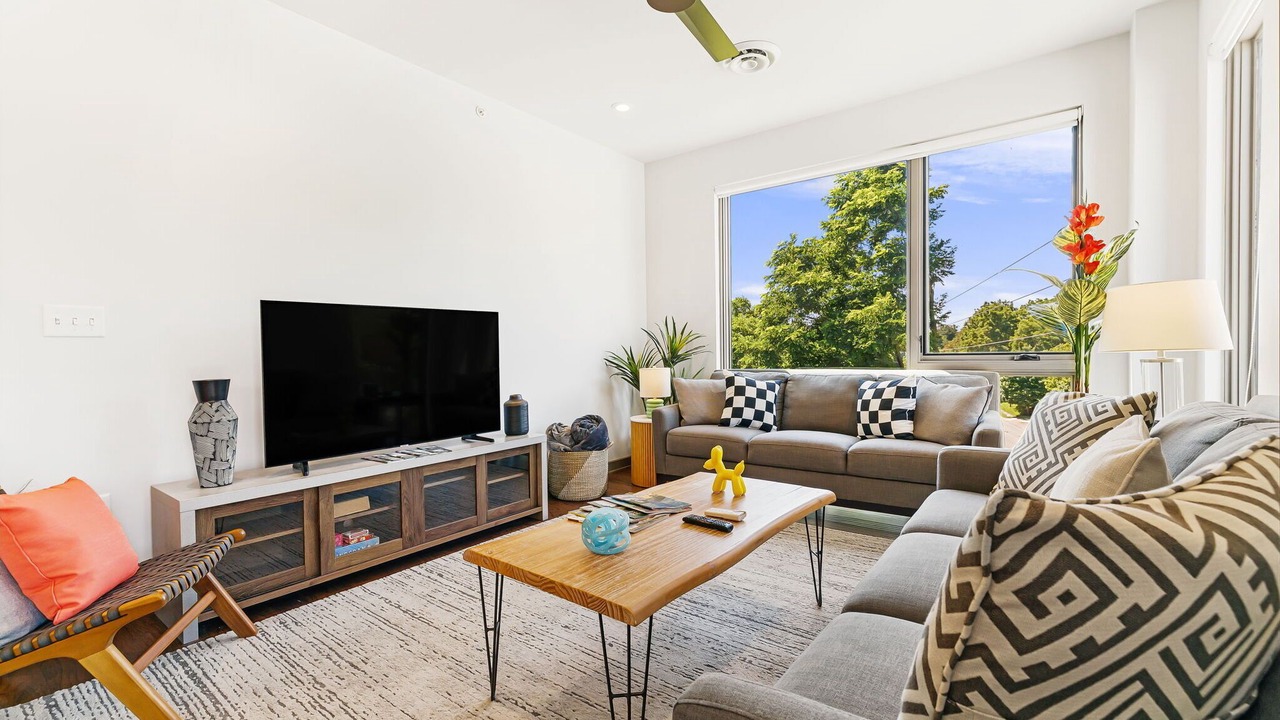 Photo of Livingroom in Historic Montford