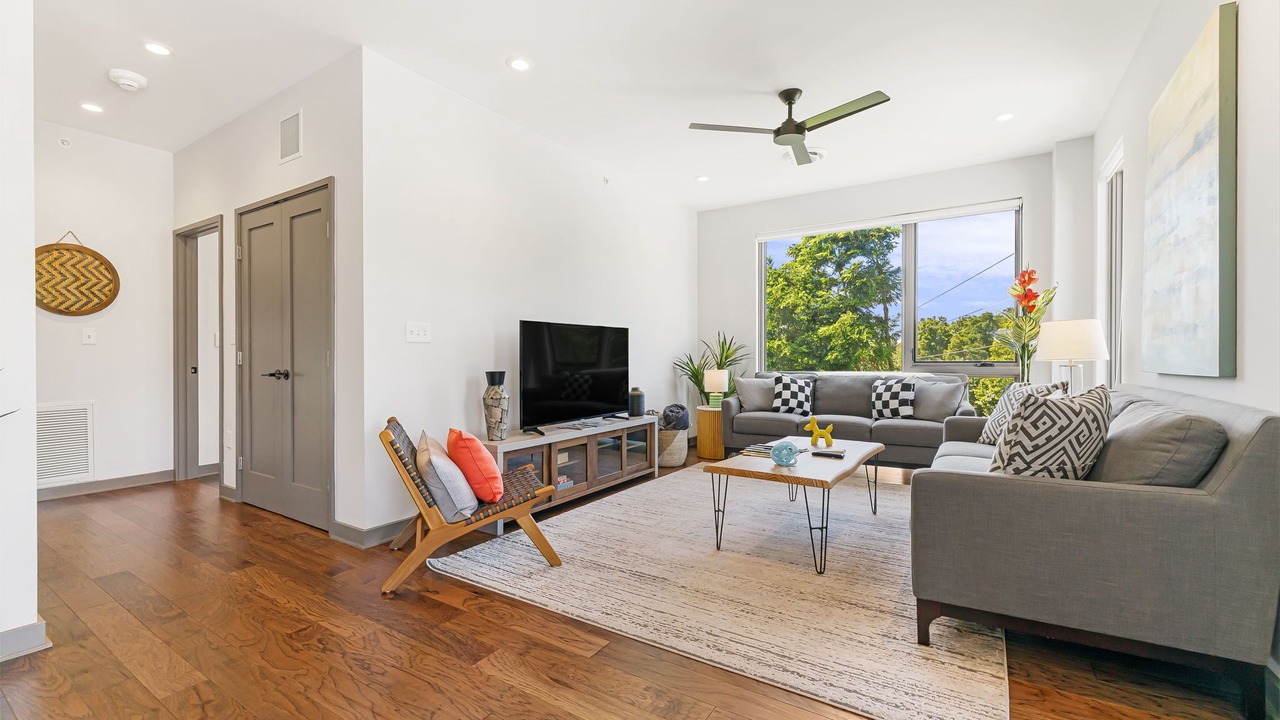 Photo of Livingroom in Historic Montford