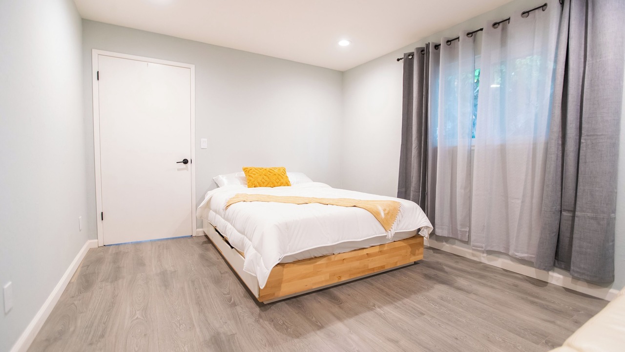 Photo of Bedroom in Willow Glen