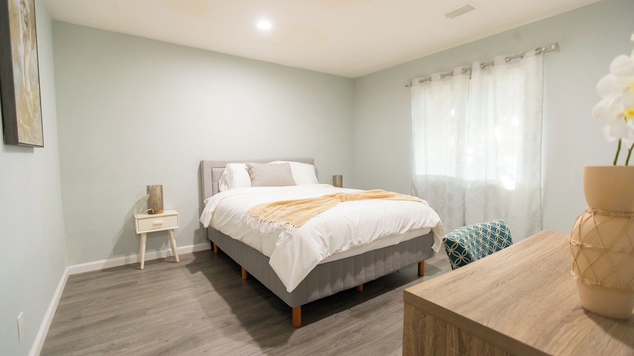 Photo of Bedroom in Willow Glen