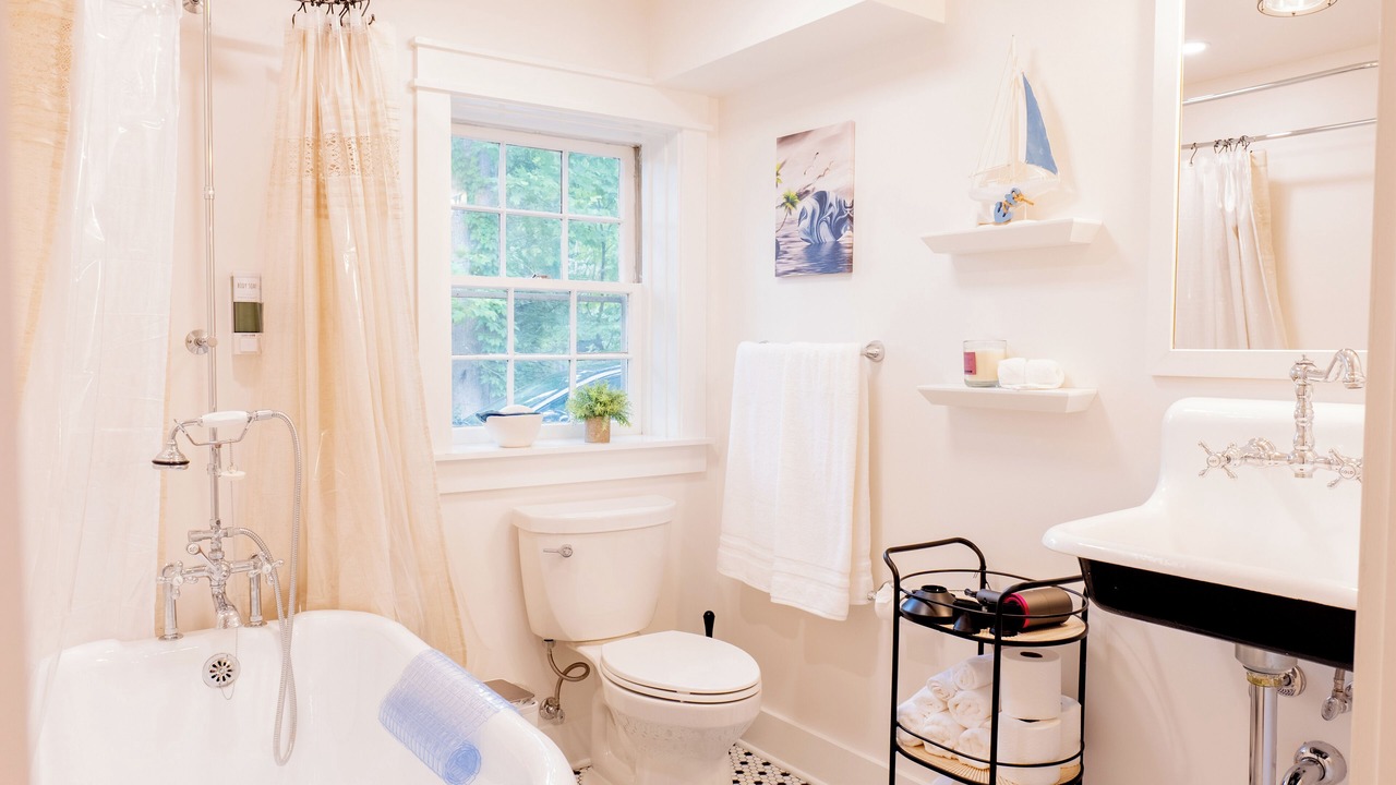 Photo of Bathroom in Barracks Rugby