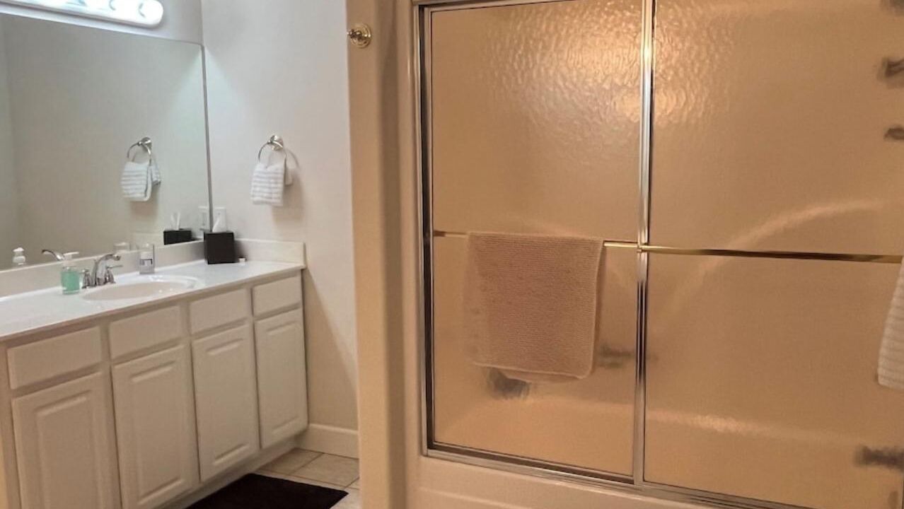 Photo of Bathroom in Roach