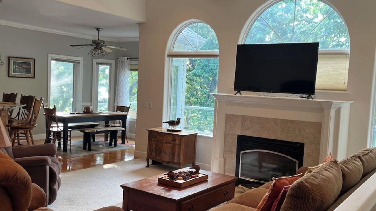 Photo of Livingroom in Roach