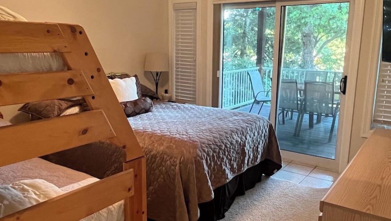 Photo of Bedroom in Roach