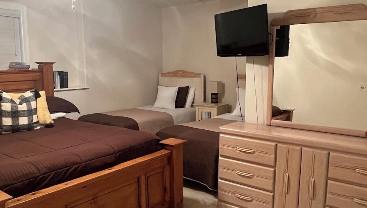 Photo of Bedroom in Roach