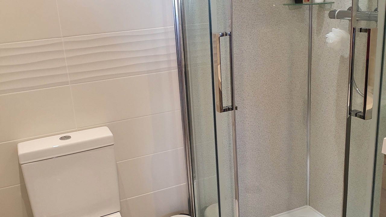 Photo of Bathroom in Tywyn