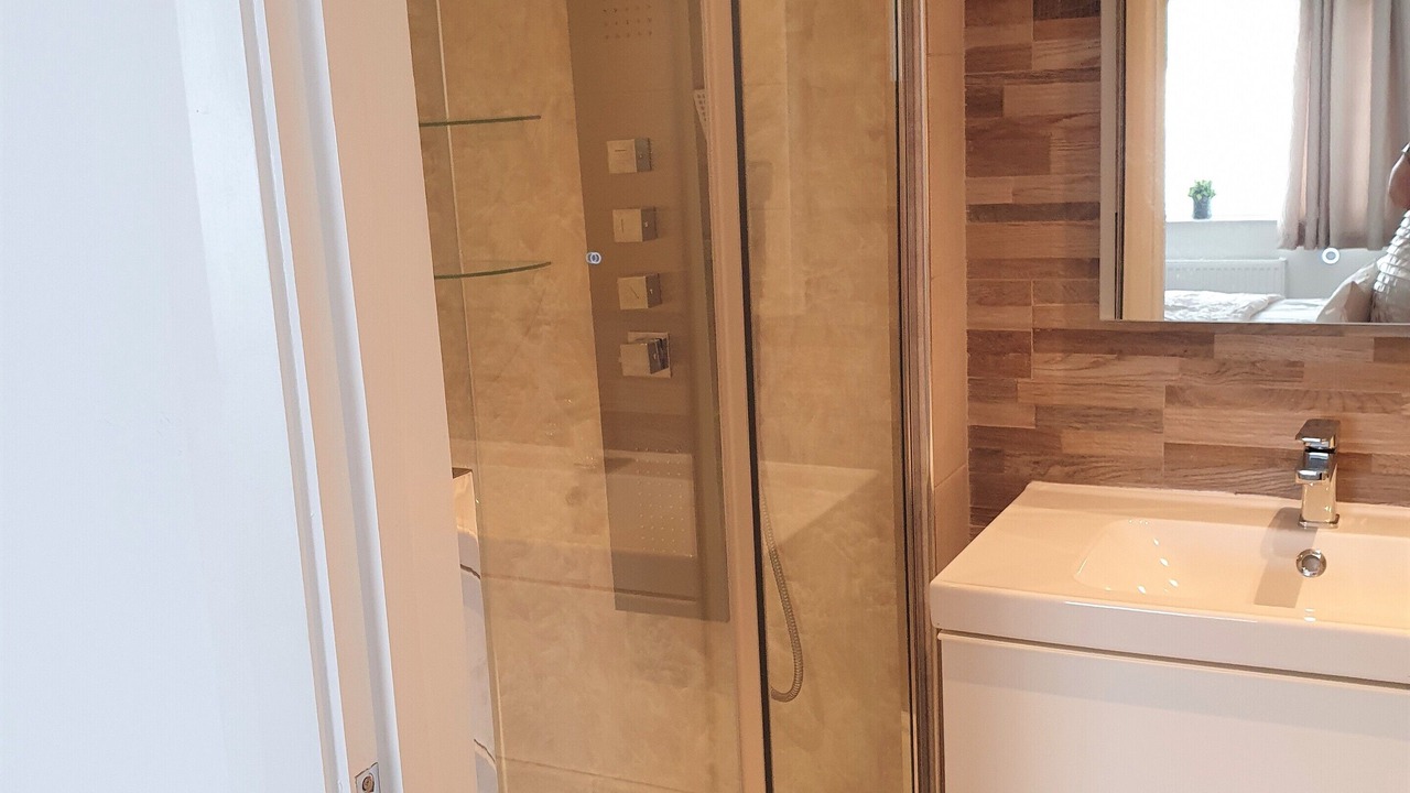 Photo of Bathroom in Tywyn